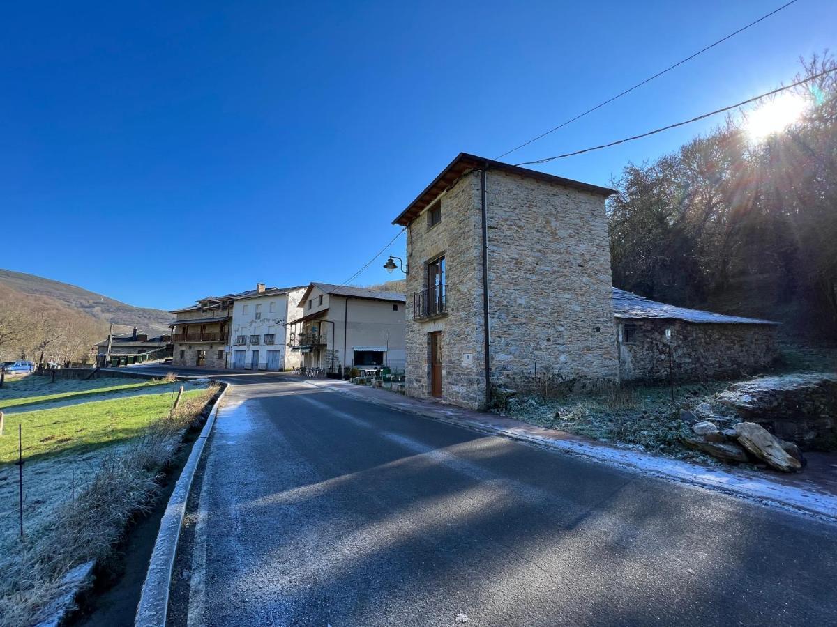 Casa Rural La Torre Recien Rehabilitada. Las Herrerías المظهر الخارجي الصورة
